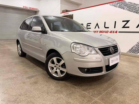 VOLKSWAGEN POLO 1.6 MI SPORTLINE 8V FLEX 4P MANUAL VOLKSWAGEN POLO 1.6 MI SPORTLINE 8V FLEX 4P MANUAL